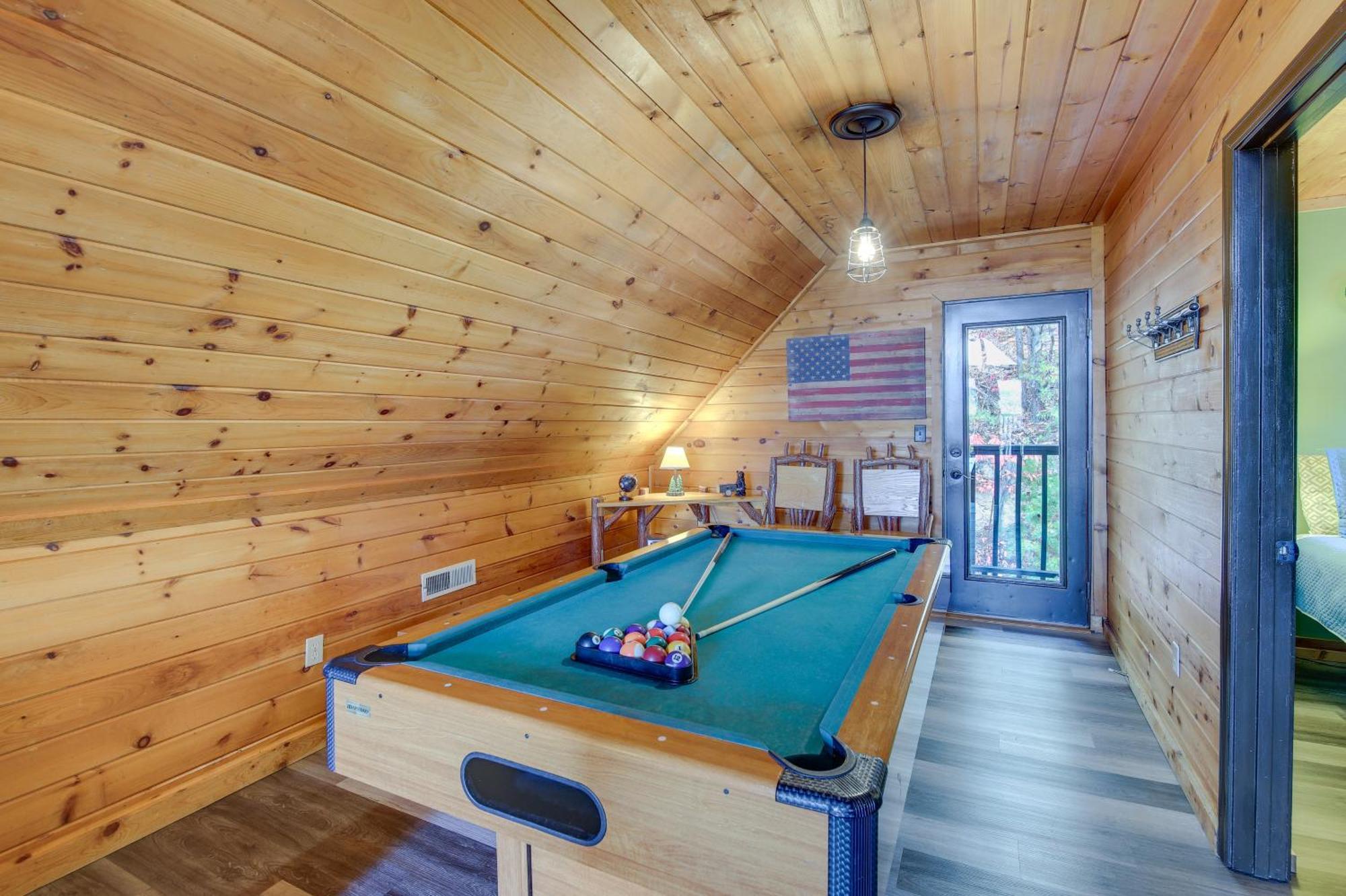 Above And Beyond Pigeon Forge Cabin With Prime Views! Kültér fotó