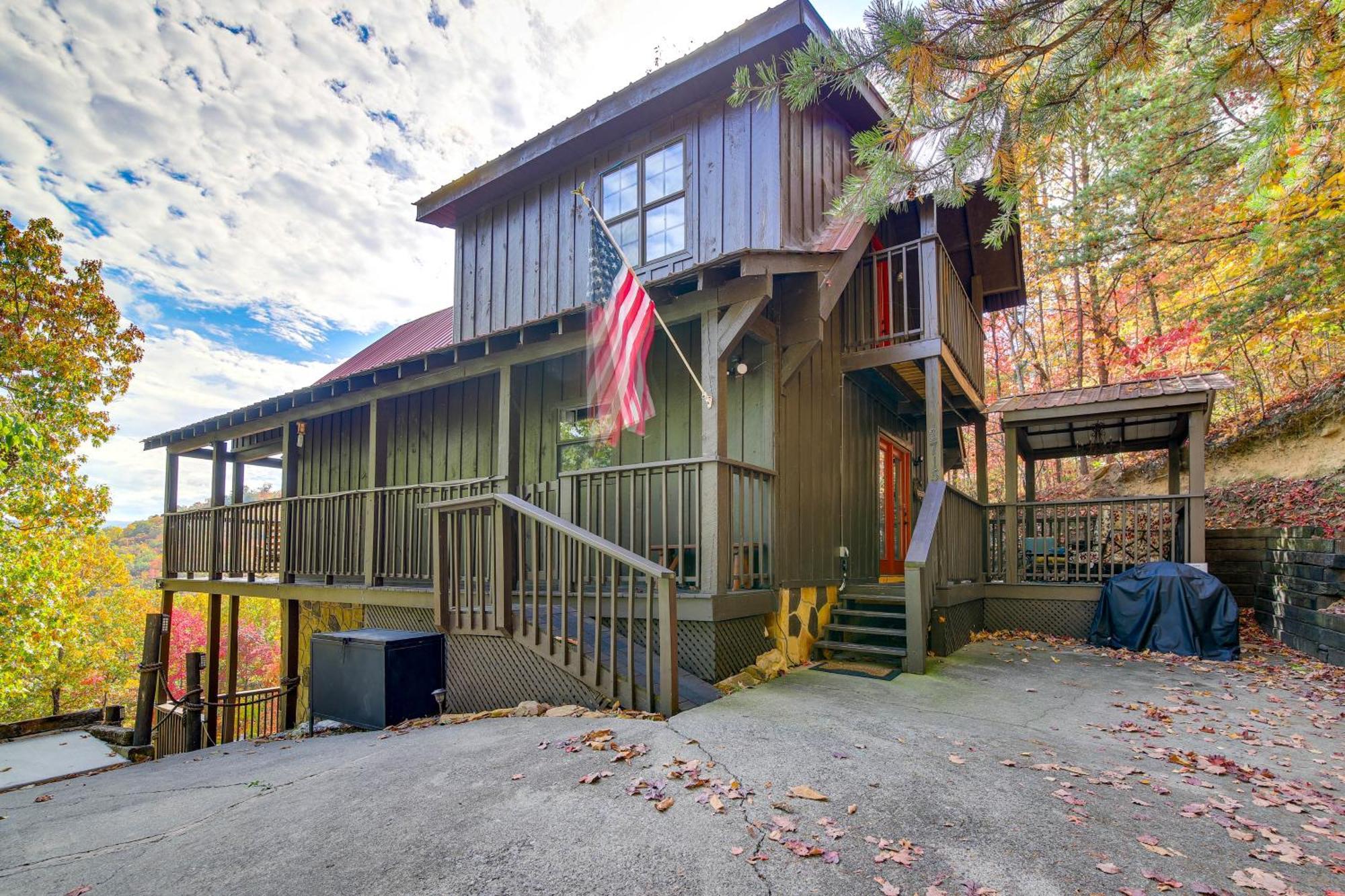 Above And Beyond Pigeon Forge Cabin With Prime Views! Kültér fotó