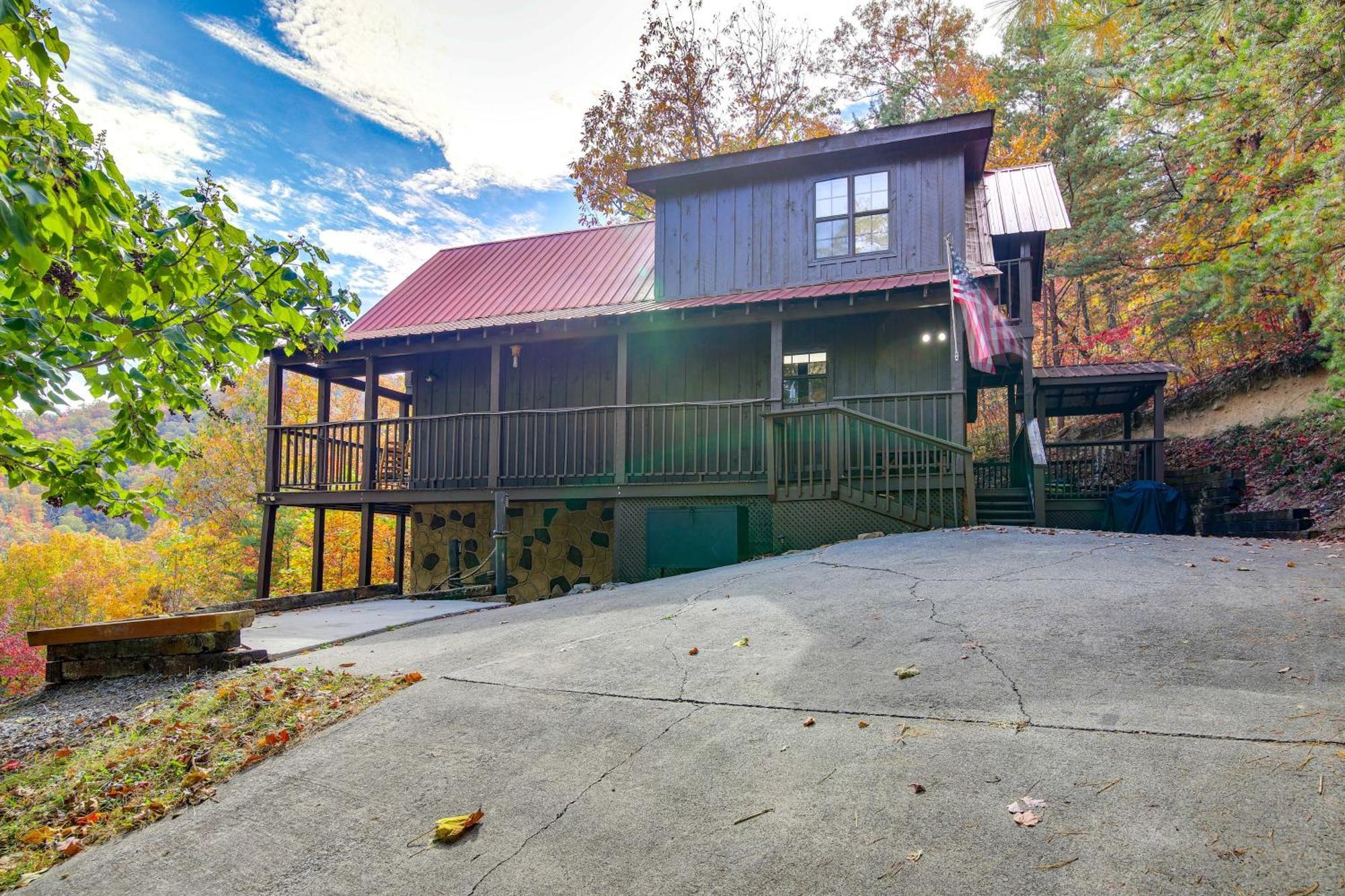 Above And Beyond Pigeon Forge Cabin With Prime Views! Kültér fotó