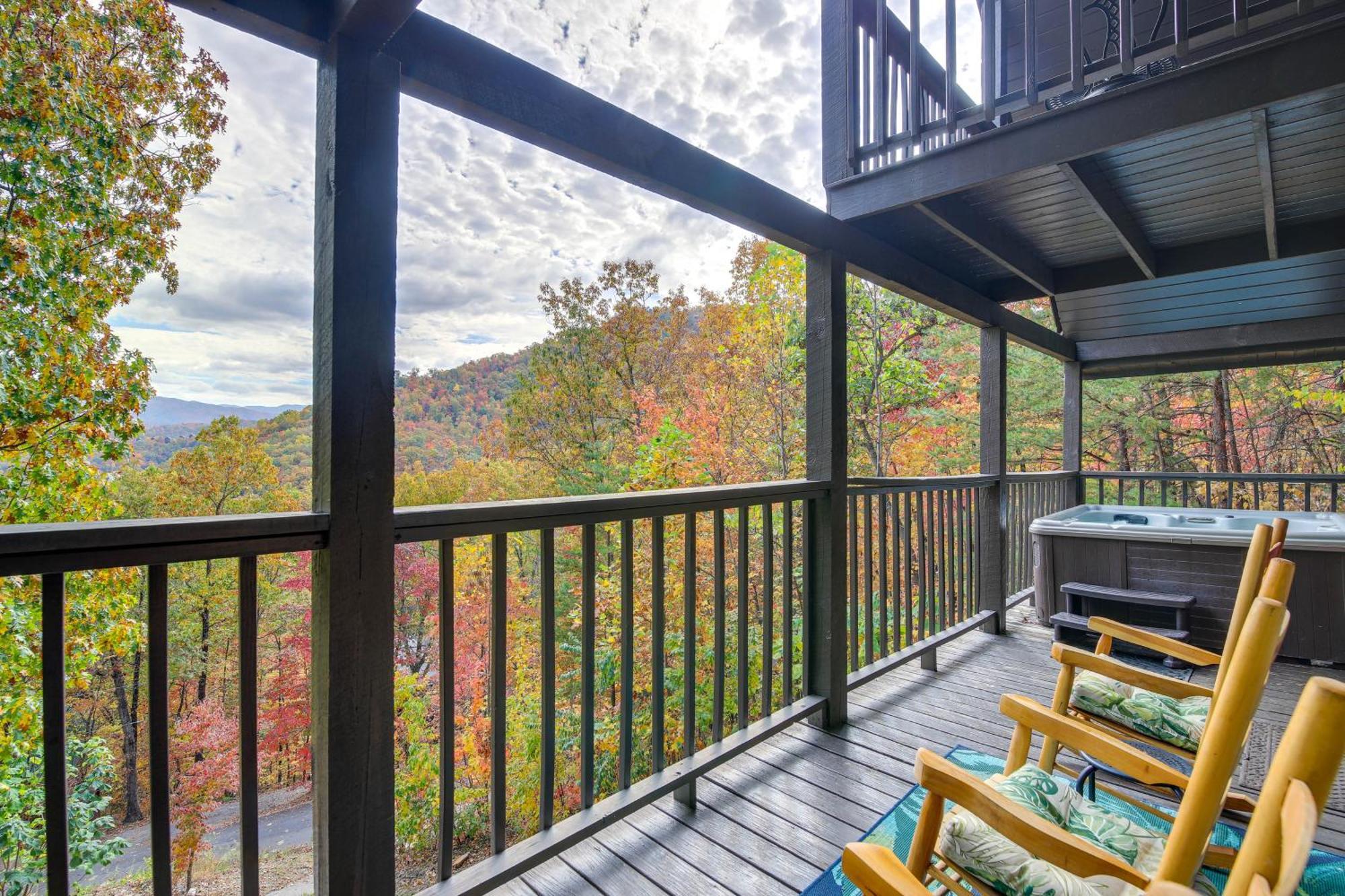 Above And Beyond Pigeon Forge Cabin With Prime Views! Kültér fotó